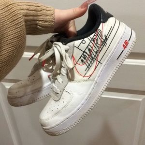Nike Air Force 1 Low Script Swoosh 5.5 youth